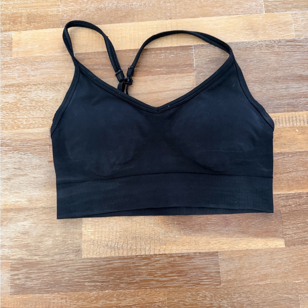 Old Navy Black Seamless V‑Neck Adjustable Racerback Bralette